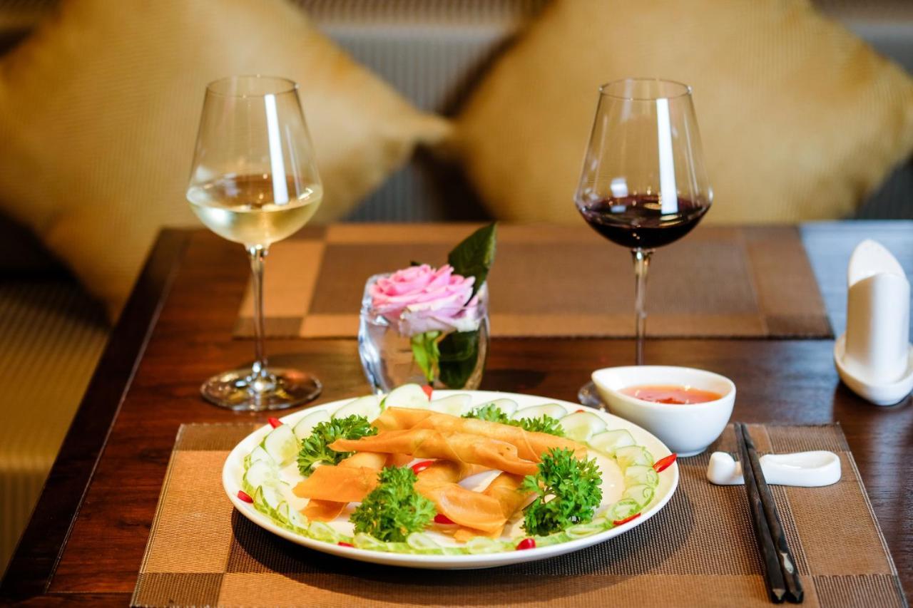 Hillary Hanoi Hotel Bagian luar foto
